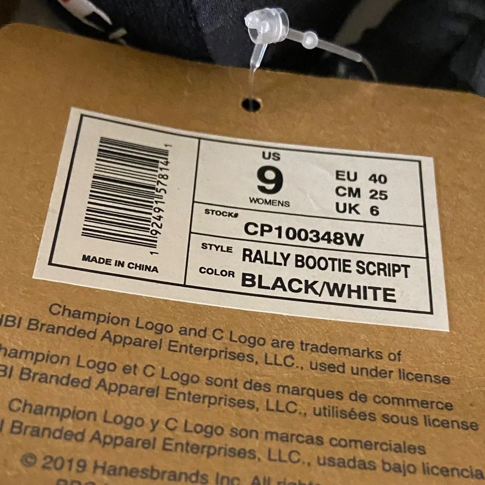 Champion Rally Bootie Script Black White Puffer Winter Boots CP100348W Womens 9